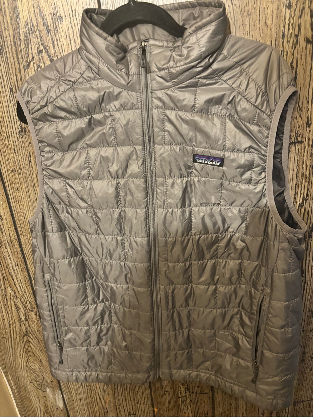 Patagonia Quilted Puffer Vest - Gray Large